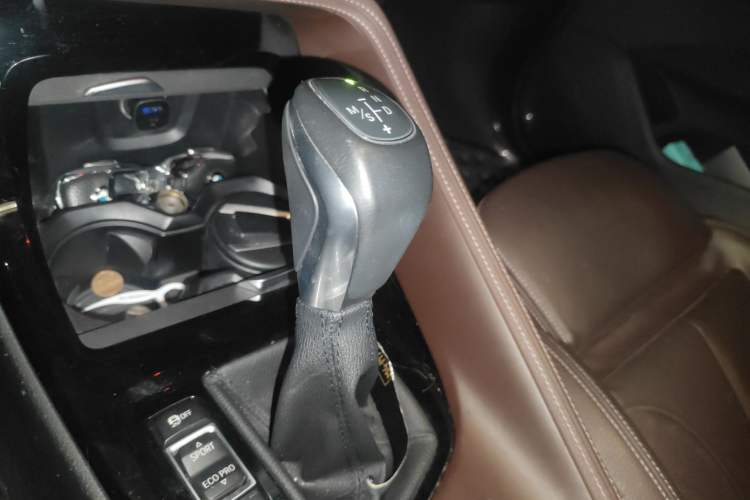 Used BMW X1 2016 sDrive18Li Luxury Model Gear Lever