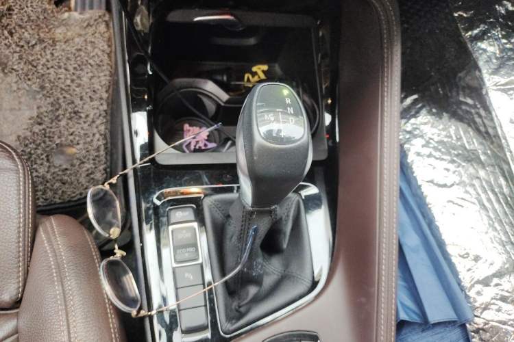 Used BMW X1 2016 sDrive18Li Luxury Model Gear Lever