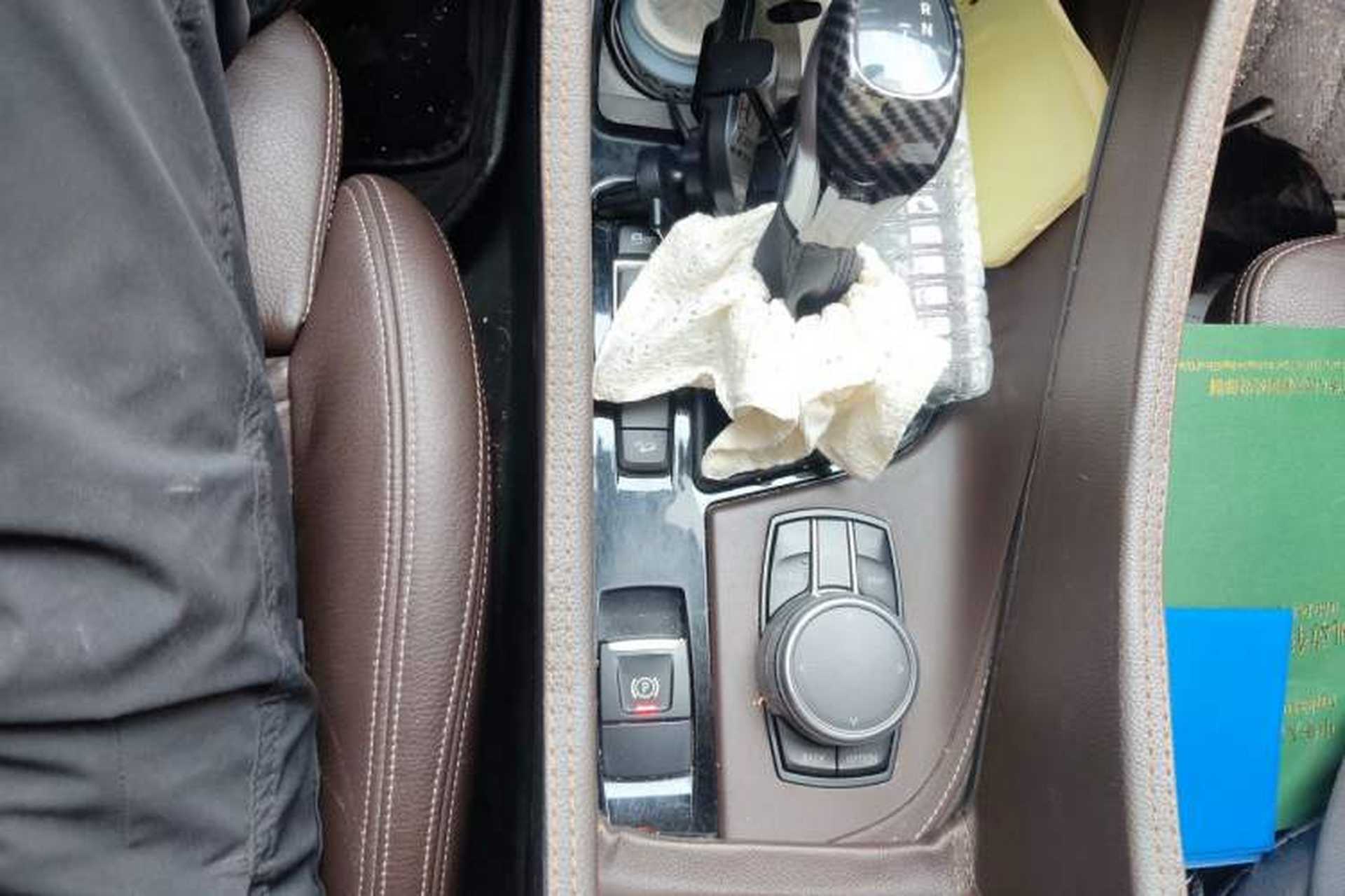 Used BMW X1 2016 xDrive20Li Luxury Model Gear Lever