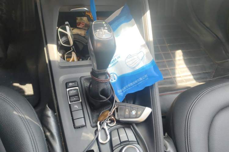 Used BMW X1 2016 sDrive18Li Premium Edition Gear Lever
