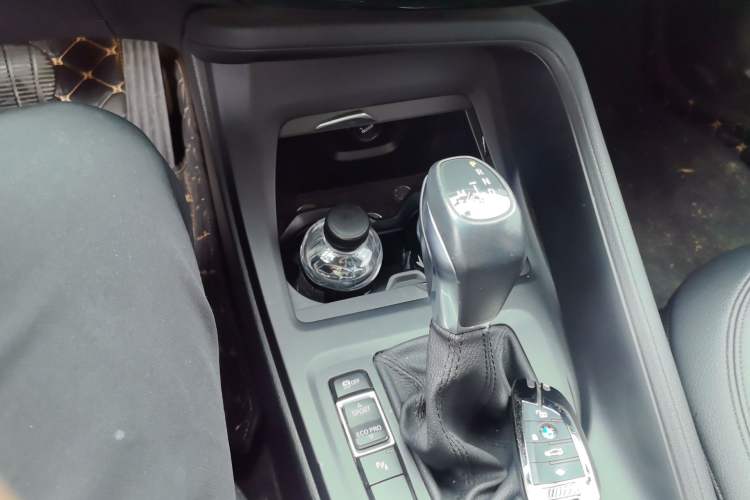 Used BMW X1 2016 sDrive18Li Premium Edition Gear Lever
