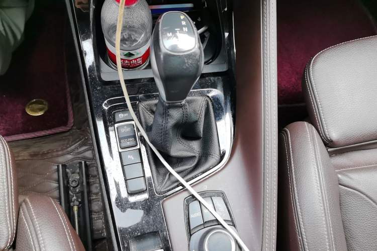 Used BMW X1 2016 sDrive18Li Premium Edition Gear Lever