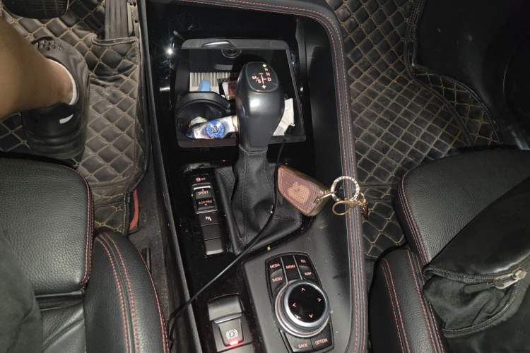 Used BMW X1 2016 sDrive20Li Luxury Model Gear Lever
