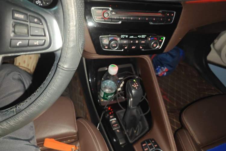 Used BMW X1 2016 sDrive20Li Luxury Model Gear Lever