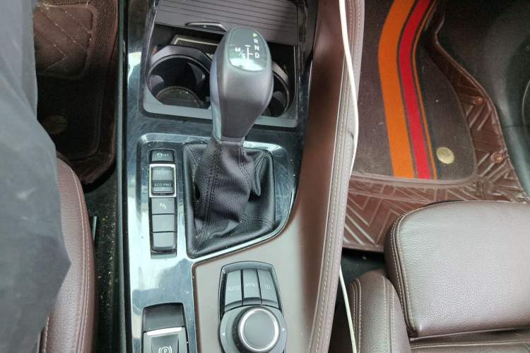 Used BMW X1 2016 sDrive18Li Luxury Model Gear Lever