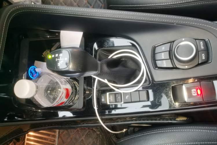 Used BMW X1 2016 sDrive18Li Luxury Model Gear Lever