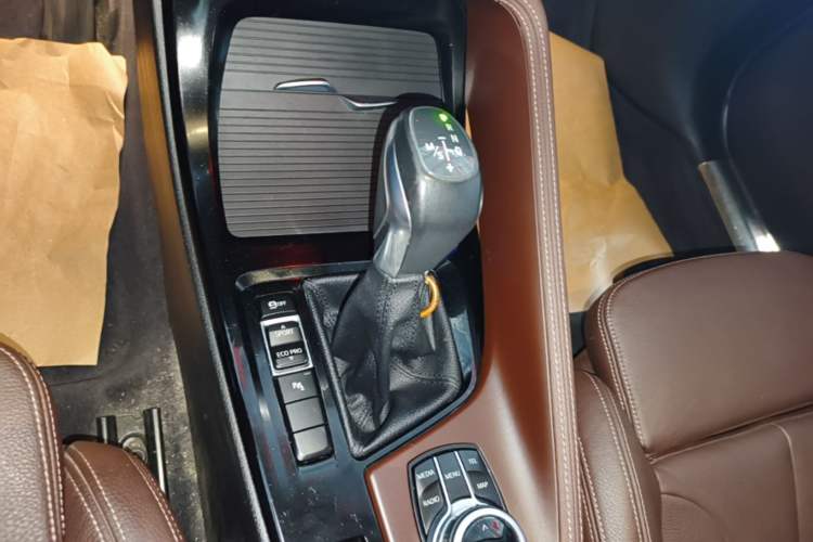 Used BMW X1 2016 sDrive20Li Luxury Model Gear Lever