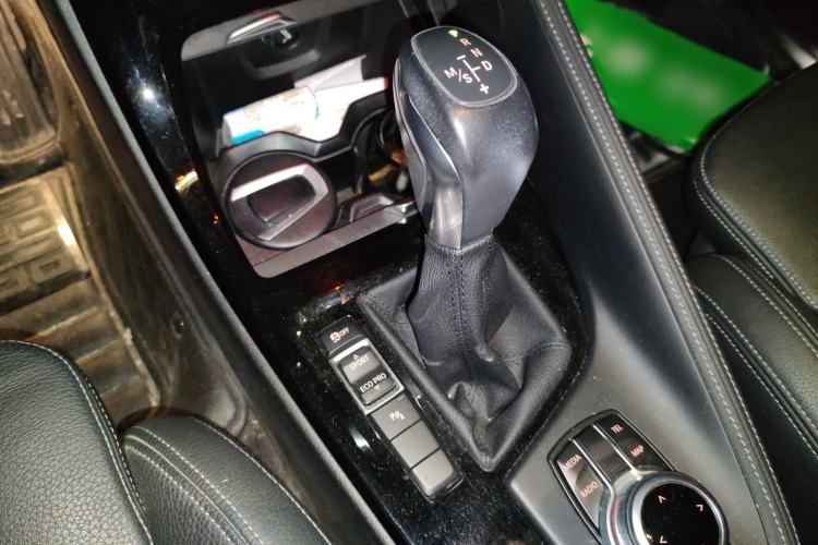 Used BMW X1 2016 sDrive20Li Luxury Model Gear Lever
