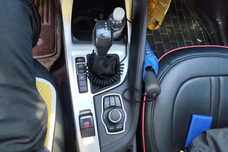 Used BMW X1 2016 sDrive18Li Premium Edition Gear Lever