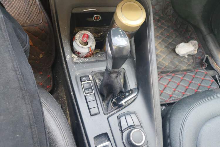 Used BMW X1 2016 sDrive18Li Premium Edition Gear Lever