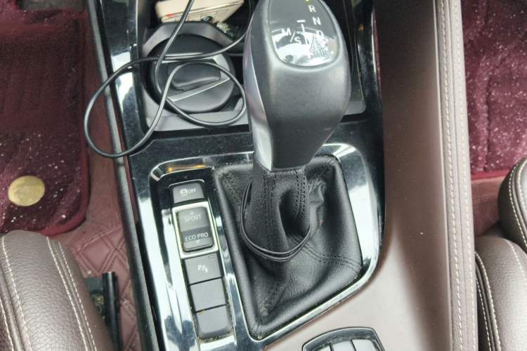 Used BMW X1 2016 sDrive18Li Luxury Model Gear Lever