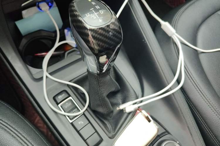 Used BMW X1 2016 sDrive18Li Premium Edition Gear Lever