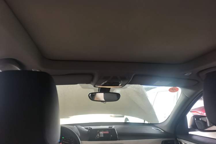 Used BMW X1 2016 sDrive18Li Premium Edition Headliner