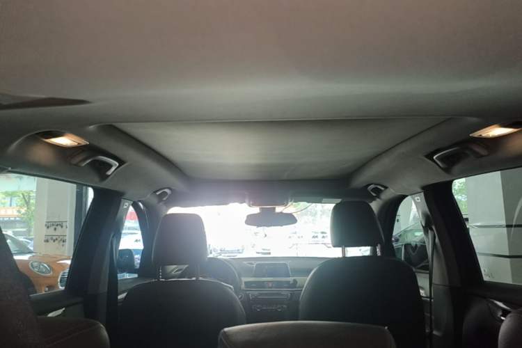 Used BMW X1 2016 sDrive18Li Luxury Model Headliner