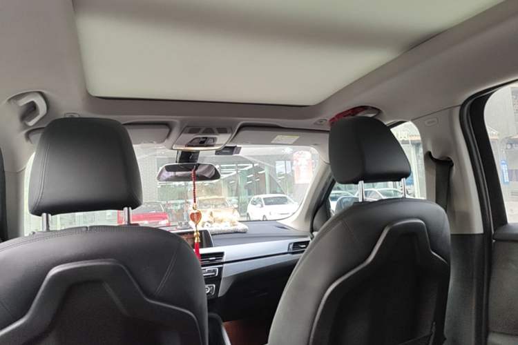 Used BMW X1 2016 sDrive18Li Fashion Model Headliner
