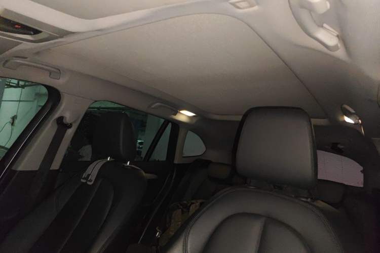 Used BMW X1 2016 sDrive18Li Premium Edition Headliner
