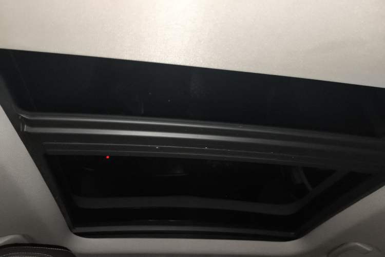 Used BMW X1 2016 sDrive18Li Luxury Model Headliner