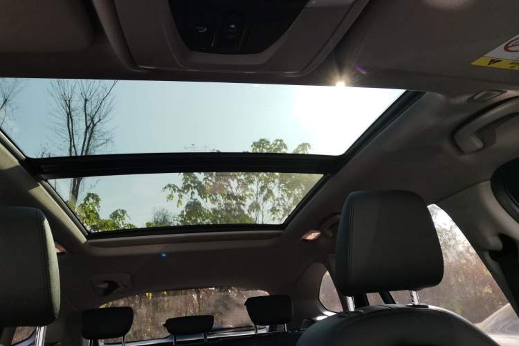 Used BMW X1 2016 sDrive18Li Fashion Model Headliner