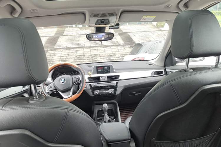 Used BMW X1 2016 sDrive18Li Fashion Model Headliner