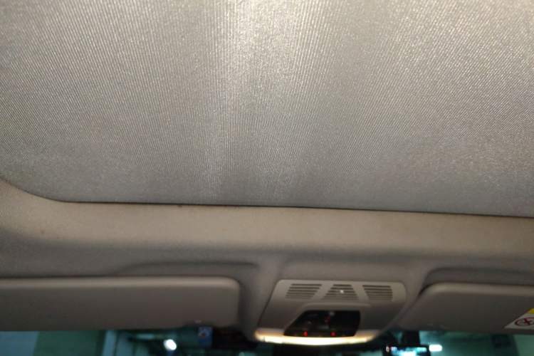 Used BMW X1 2016 sDrive18Li Premium Edition Headliner