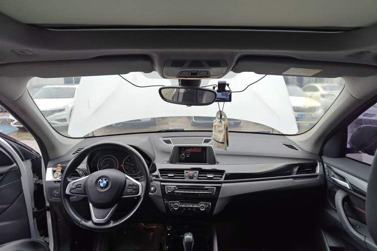 Used BMW X1 2016 sDrive20Li Luxury Model Headliner