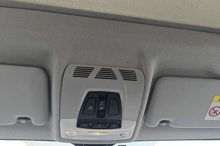 Used BMW X1 2016 sDrive18Li Premium Edition Headliner