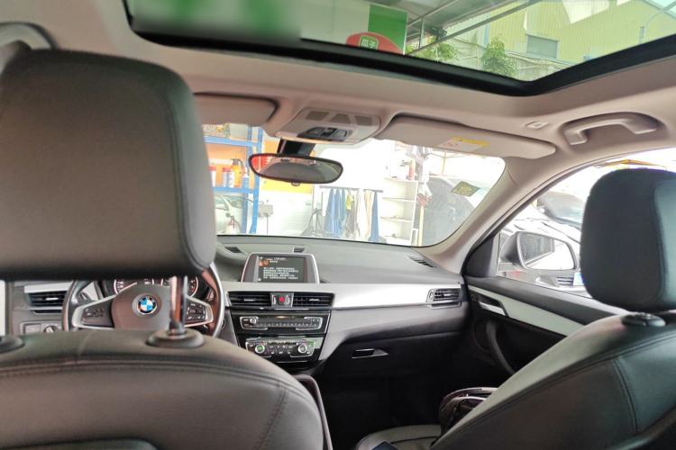 Used BMW X1 2016 sDrive18Li Premium Edition Headliner