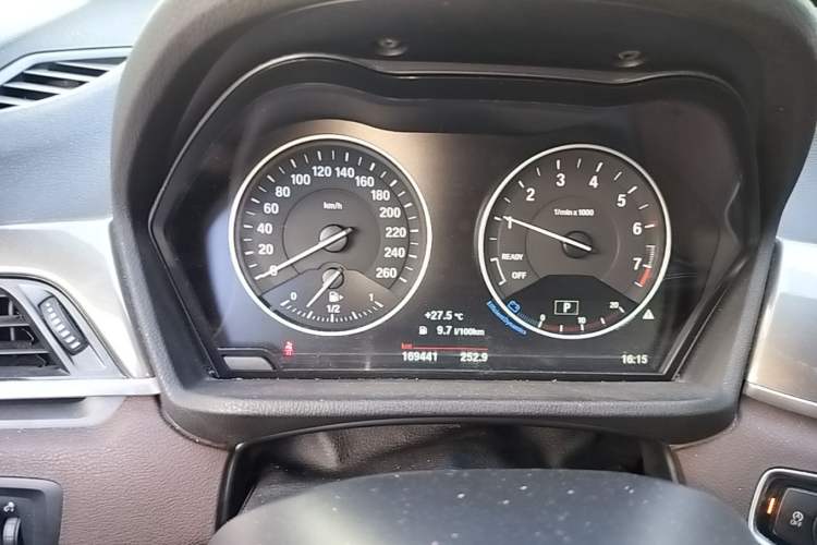 Used BMW X1 2016 xDrive20Li Luxury Model Instrument Cluster