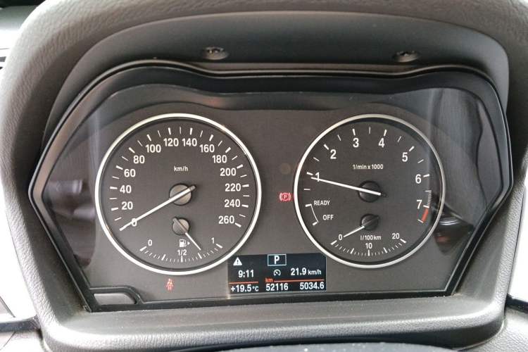 Used BMW X1 2016 sDrive18Li Premium Edition Instrument Cluster