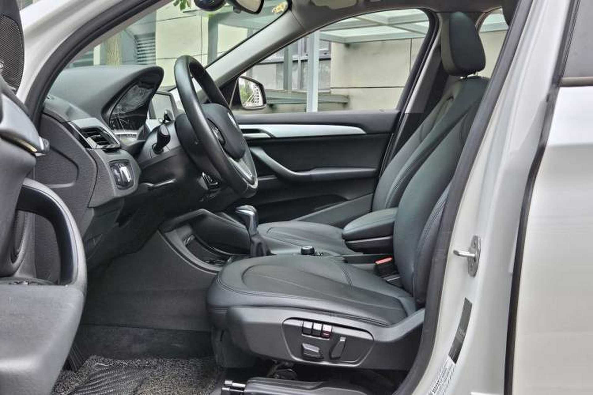 Used BMW X1 2016 sDrive18Li Fashion Model Interior 1