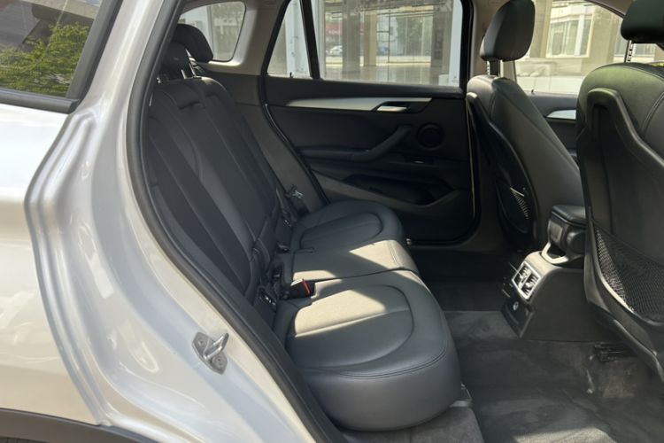 Used BMW X1 2016 sDrive18Li Premium Edition Interior 11