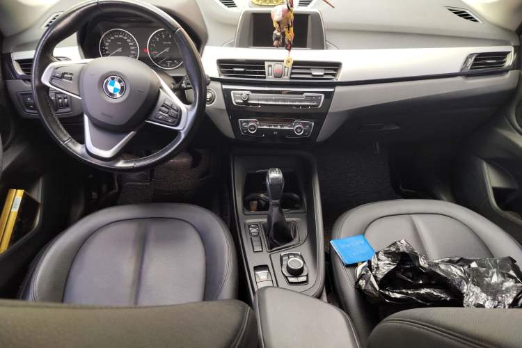 Used BMW X1 2016 sDrive18Li Fashion Model Interior 2
