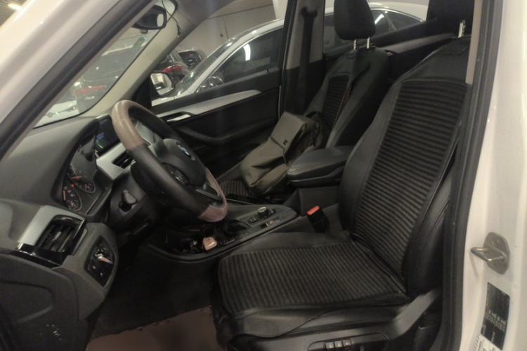 Used BMW X1 2016 sDrive18Li Fashion Model Interior 2
