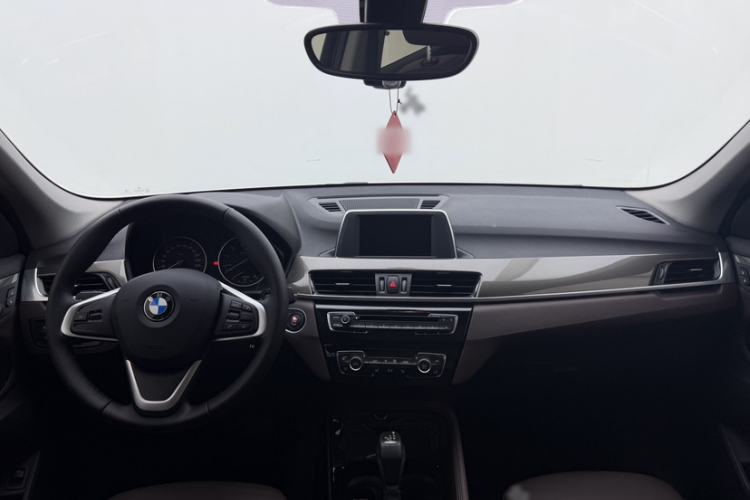 Used BMW X1 2016 sDrive20Li Luxury Model Interior 3