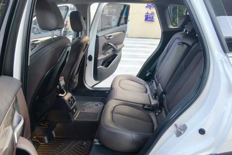 Used BMW X1 2016 sDrive20Li Luxury Model Interior 3