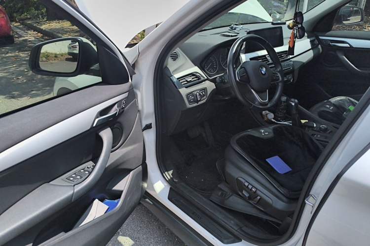Used BMW X1 2016 sDrive18Li Fashion Model Interior 3