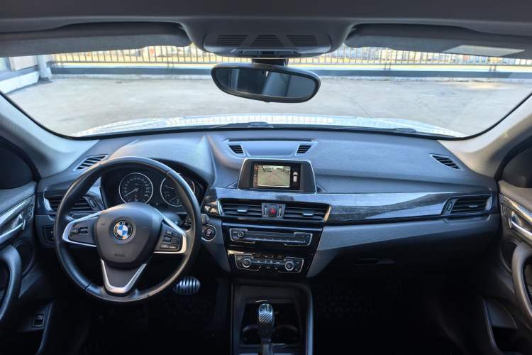 Used BMW X1 2016 sDrive18Li Premium Edition Interior 3