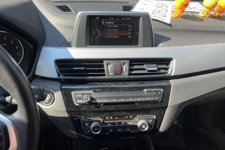 Used BMW X1 2016 sDrive18Li Premium Edition Interior 3