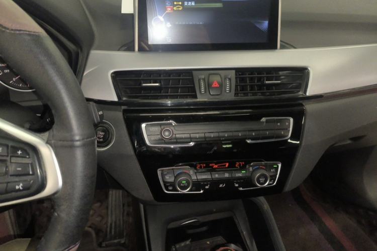 Used BMW X1 2016 sDrive18Li Fashion Model Interior 3