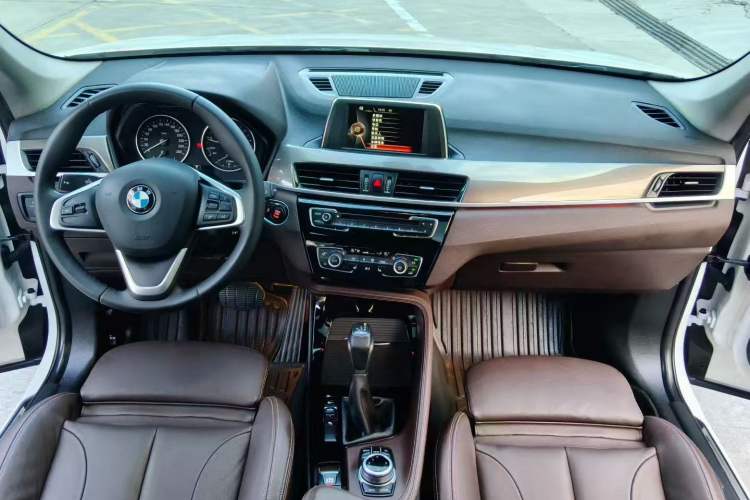 Used BMW X1 2016 sDrive20Li Luxury Model Interior 4