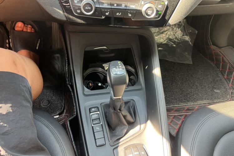 Used BMW X1 2016 sDrive18Li Premium Edition Interior 4