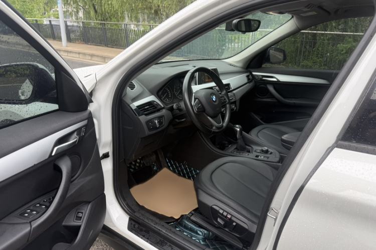Used BMW X1 2016 sDrive18Li Premium Edition Interior 7