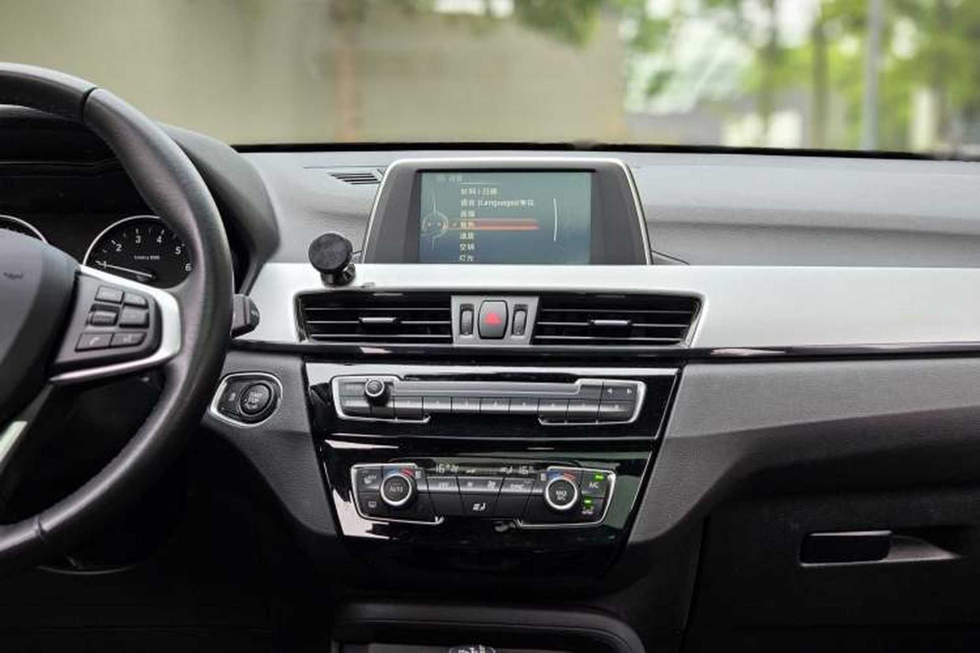 Used BMW X1 2016 sDrive18Li Fashion Model Interior 9