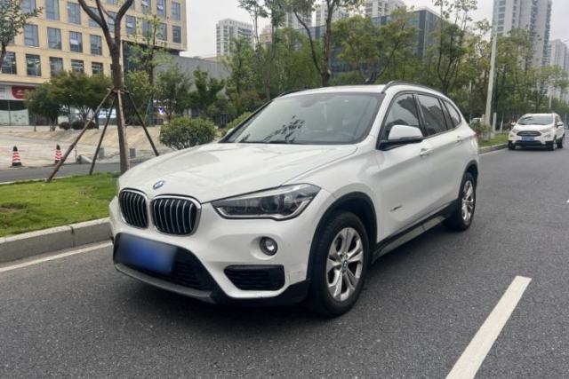 Ojetý BMW X1 2016 sDrive18Li Premium Edition