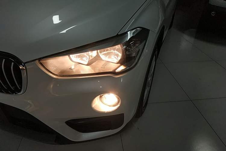 Used BMW X1 2016 sDrive18Li Fashion Model Left Front Headlight