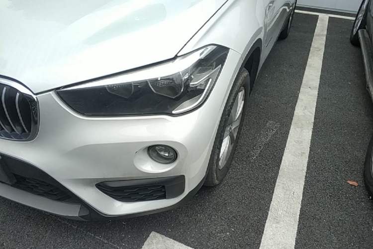 Used BMW X1 2016 sDrive18Li Fashion Model Left Front Headlight
