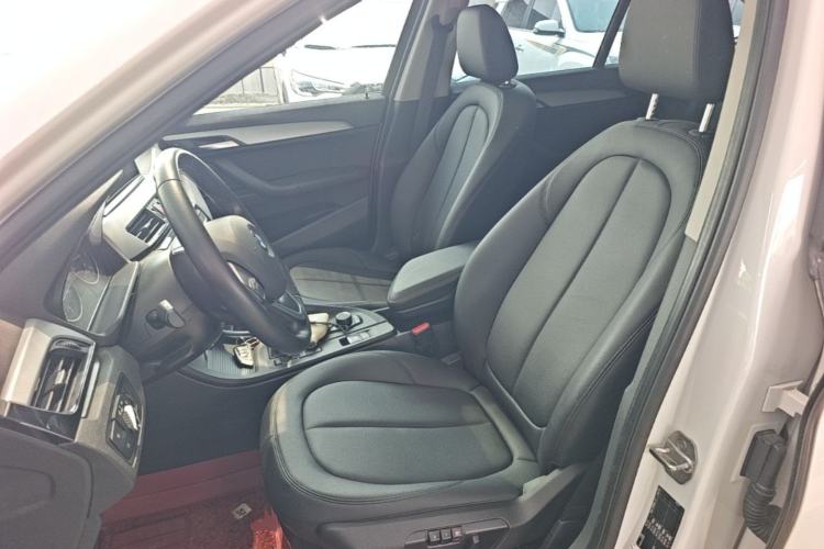 Used BMW X1 2016 sDrive18Li Fashion Model Left Front Seat
