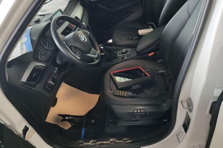 Used BMW X1 2016 sDrive18Li Fashion Model Left Front Seat