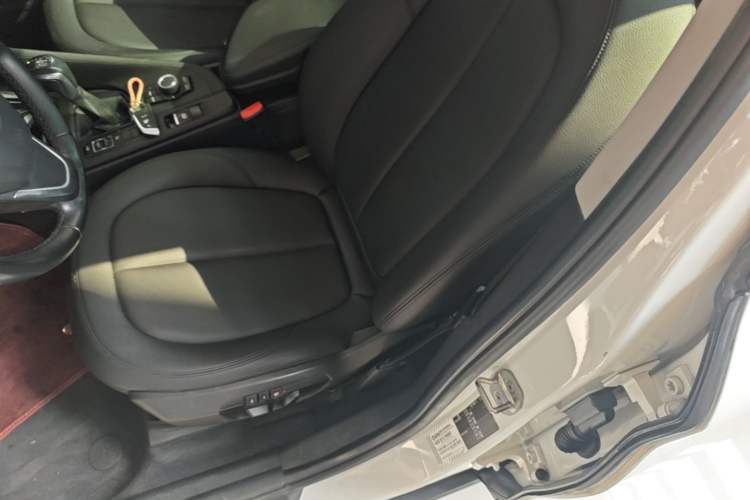 Used BMW X1 2016 sDrive18Li Premium Edition Left Front Seat