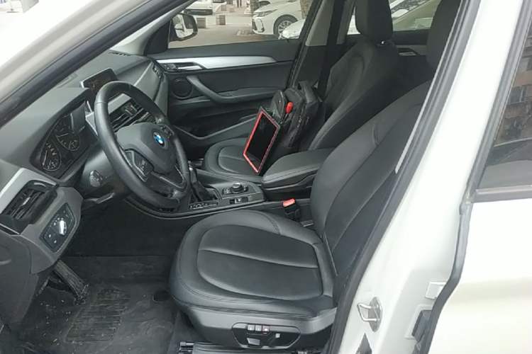 Used BMW X1 2016 sDrive18Li Premium Edition Left Front Seat